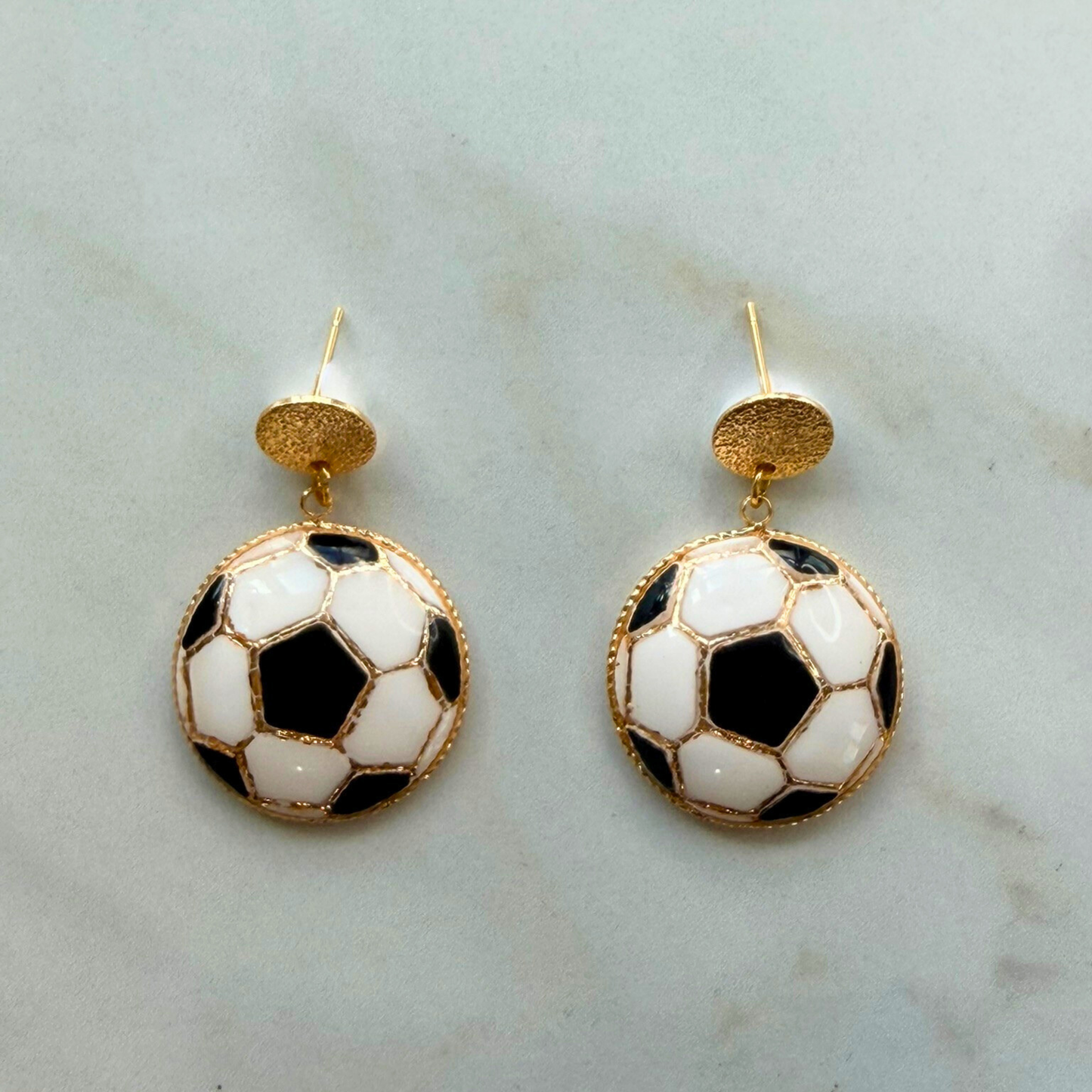 Golden Goal Dangles