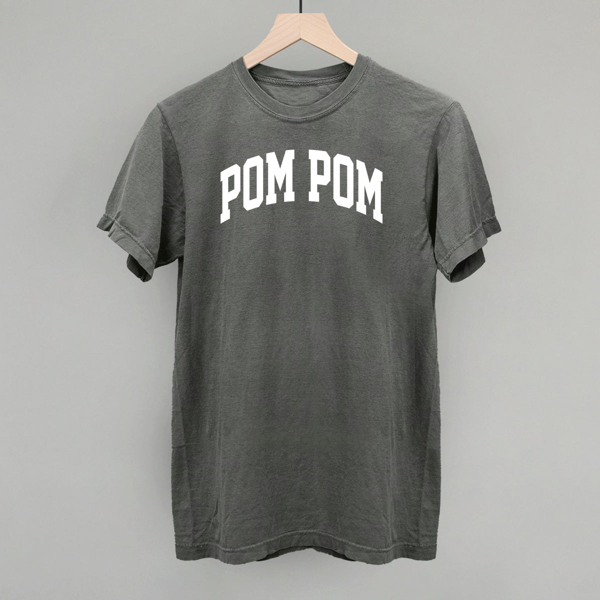 Pom Pom Arch
